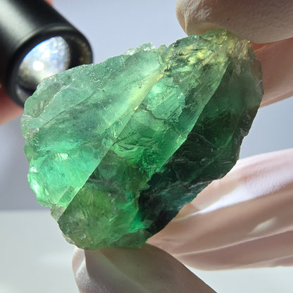 Spécimen de cube de fluorite fantôme transparente, vert parqueté, Okorusu, Namibie, 48 x 38 x 23 mm 