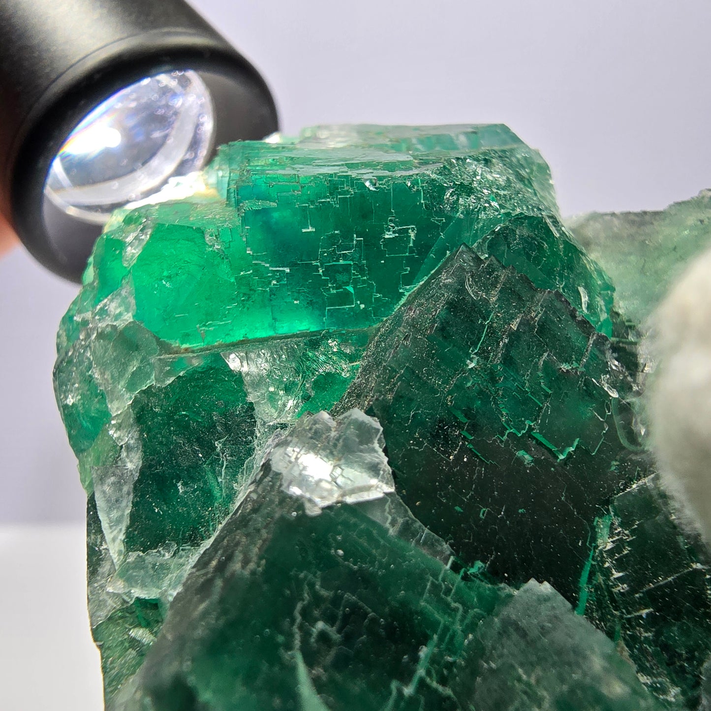 Rare spécimen de cube de fluorite fantôme, parqueté vert Okorusu, Namibie, 79 x 72 x 36 mm 