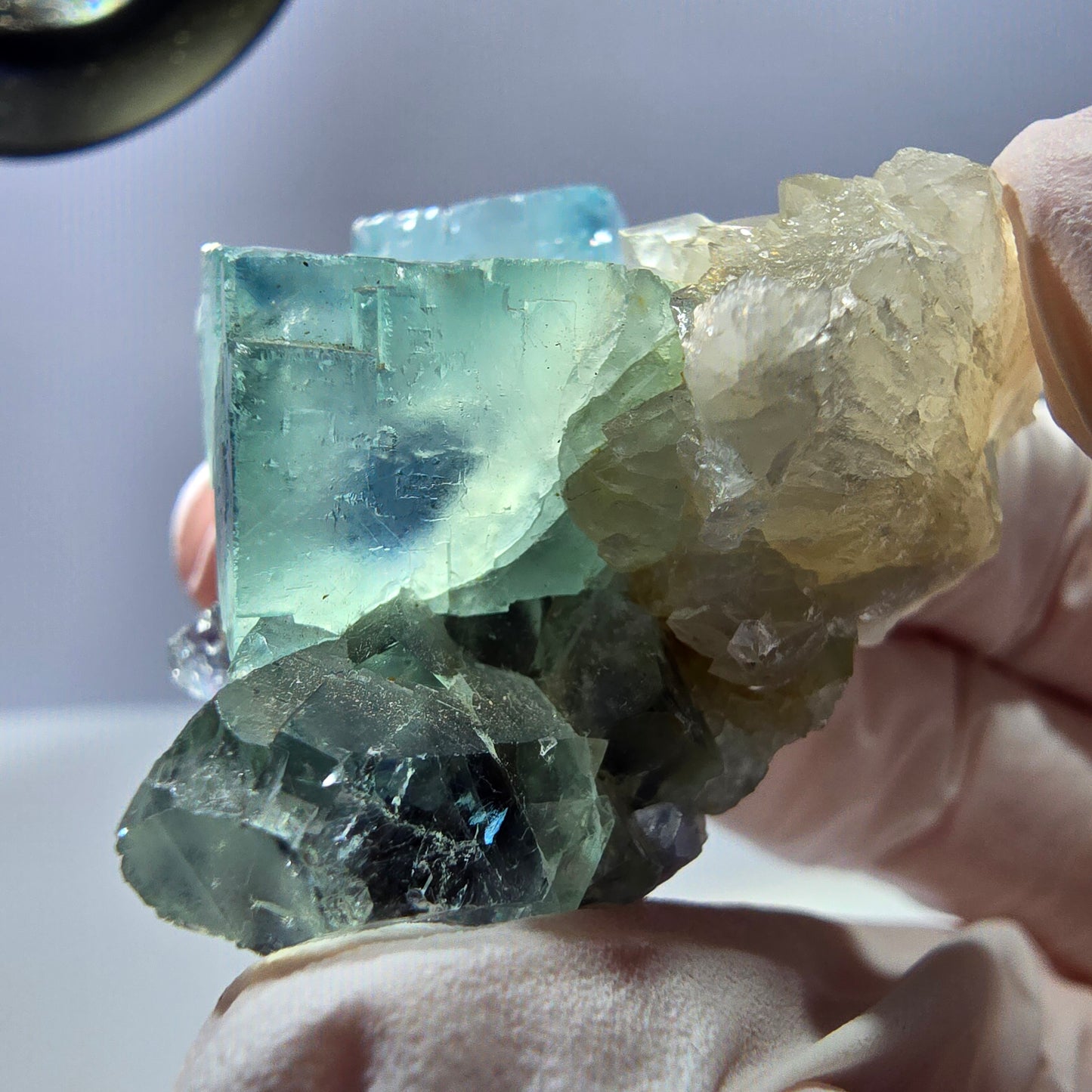 Rare cube de fluorite fantôme, spécimen de quartz vert violet Okorusu Namibie 44 x 32 x 26 mm 