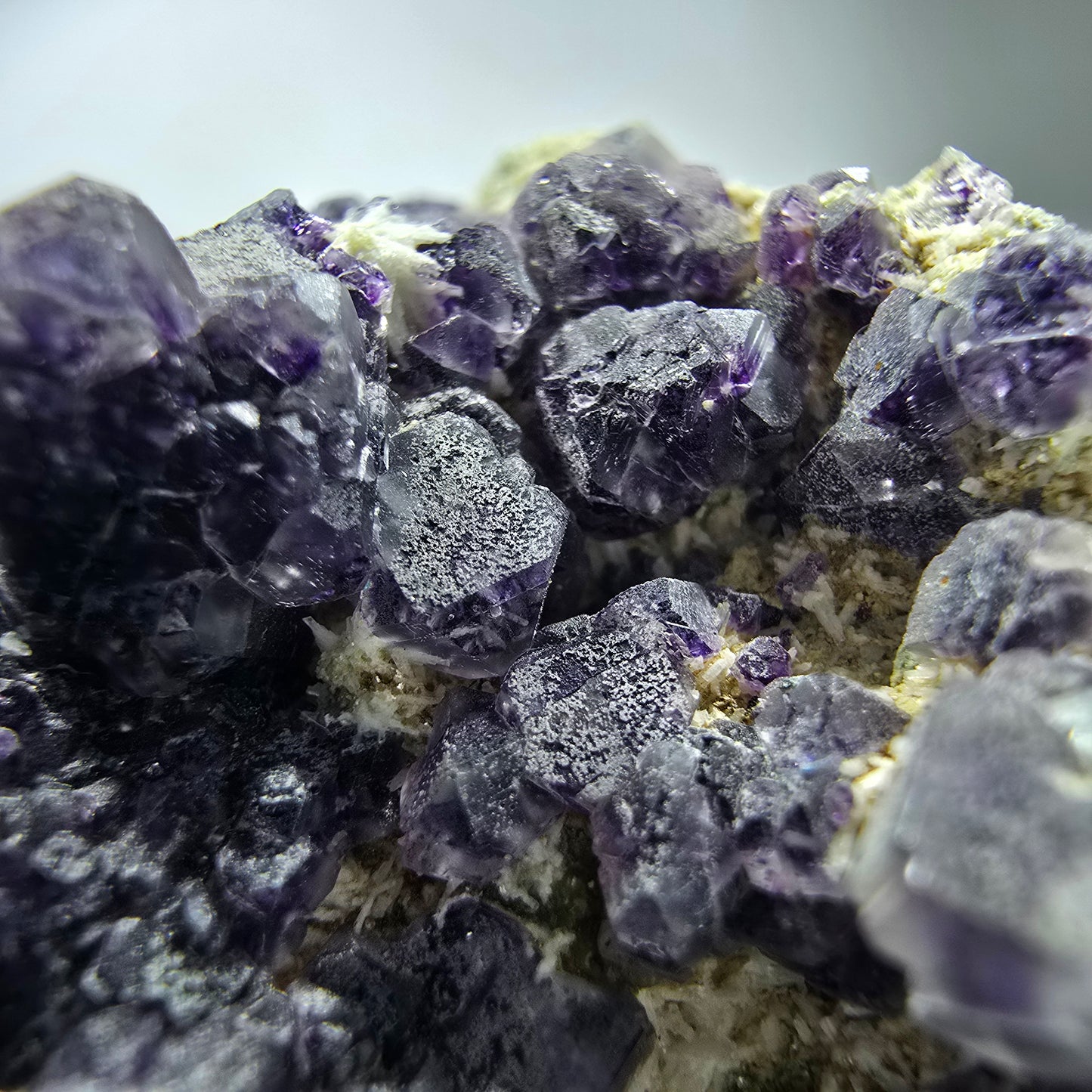 Phantom fluorite, hyalite, muscovite, orthoclase stage Erongo, Namibia 40*38*26mm 