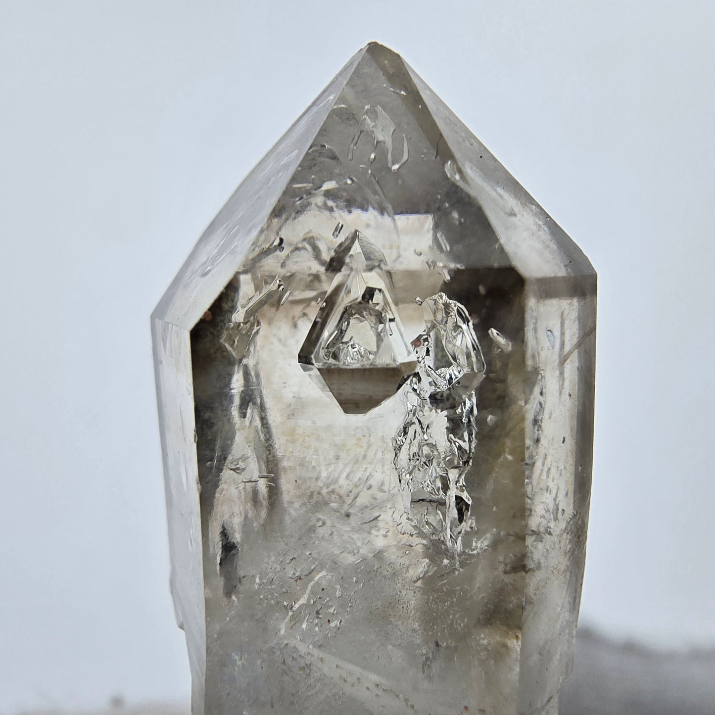 Enhydro Phantom Smoky Quartz Sceptre Tip 1x Bubble Goboboseb, Namibie 38*19*16mm 