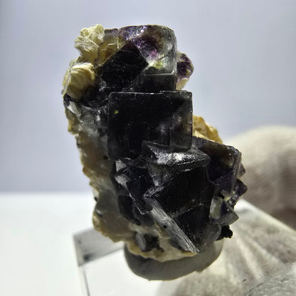 Spécimen de fluorite fantôme colorée, tourmaline scholle, muscovite, Erongo, Namibie, 30 x 19 x 20 mm 