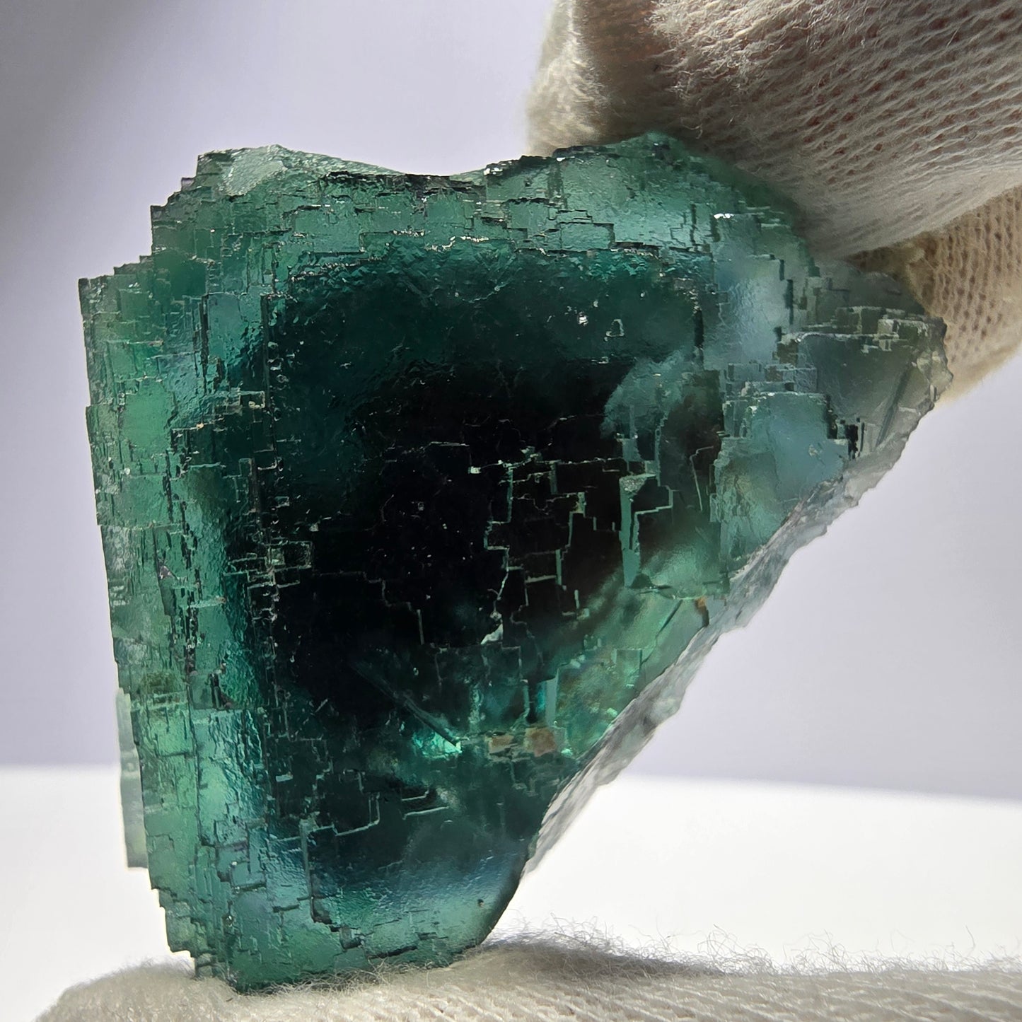 Spécimen de cube de fluorite fantôme transparente, parqueté Okorusu Namibie 66*54*34mm 