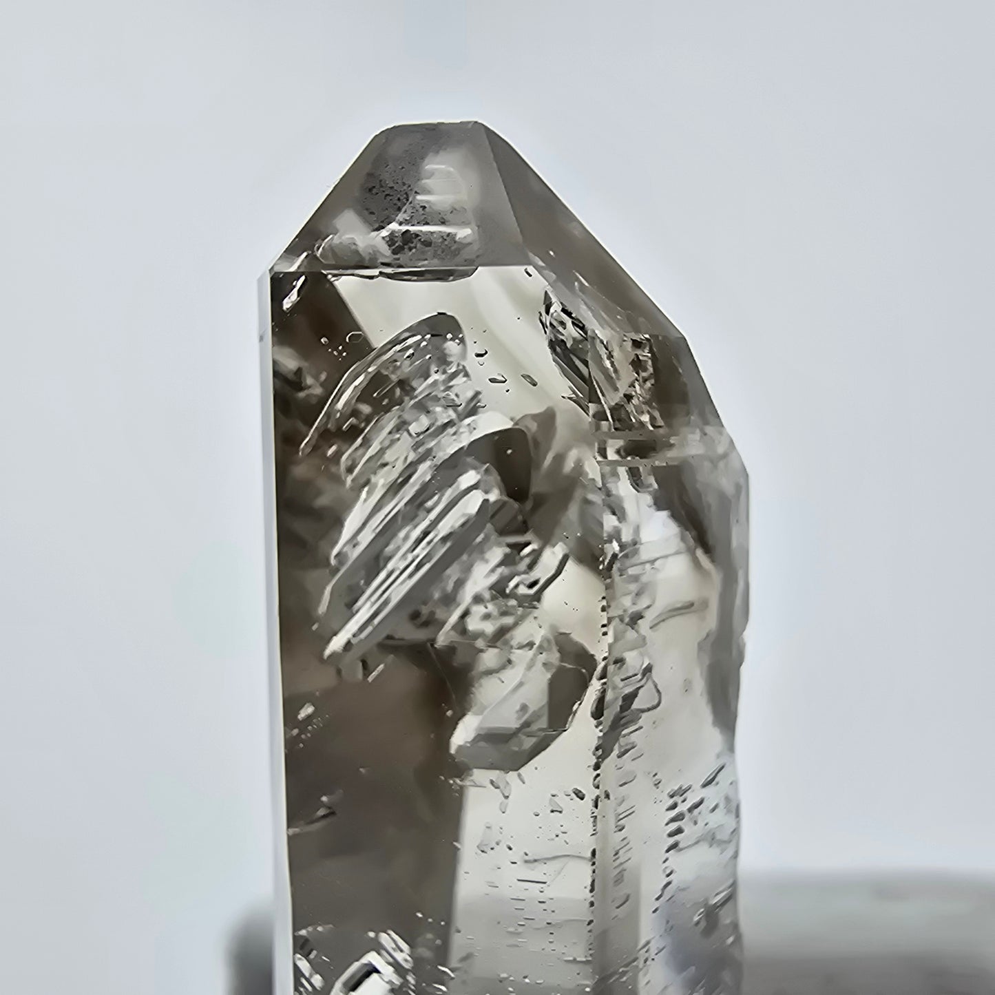 Enhydro Phantom Smoky Quartz Sceptre Tip 1x Bubble Goboboseb, Namibie 45*18*14mm 