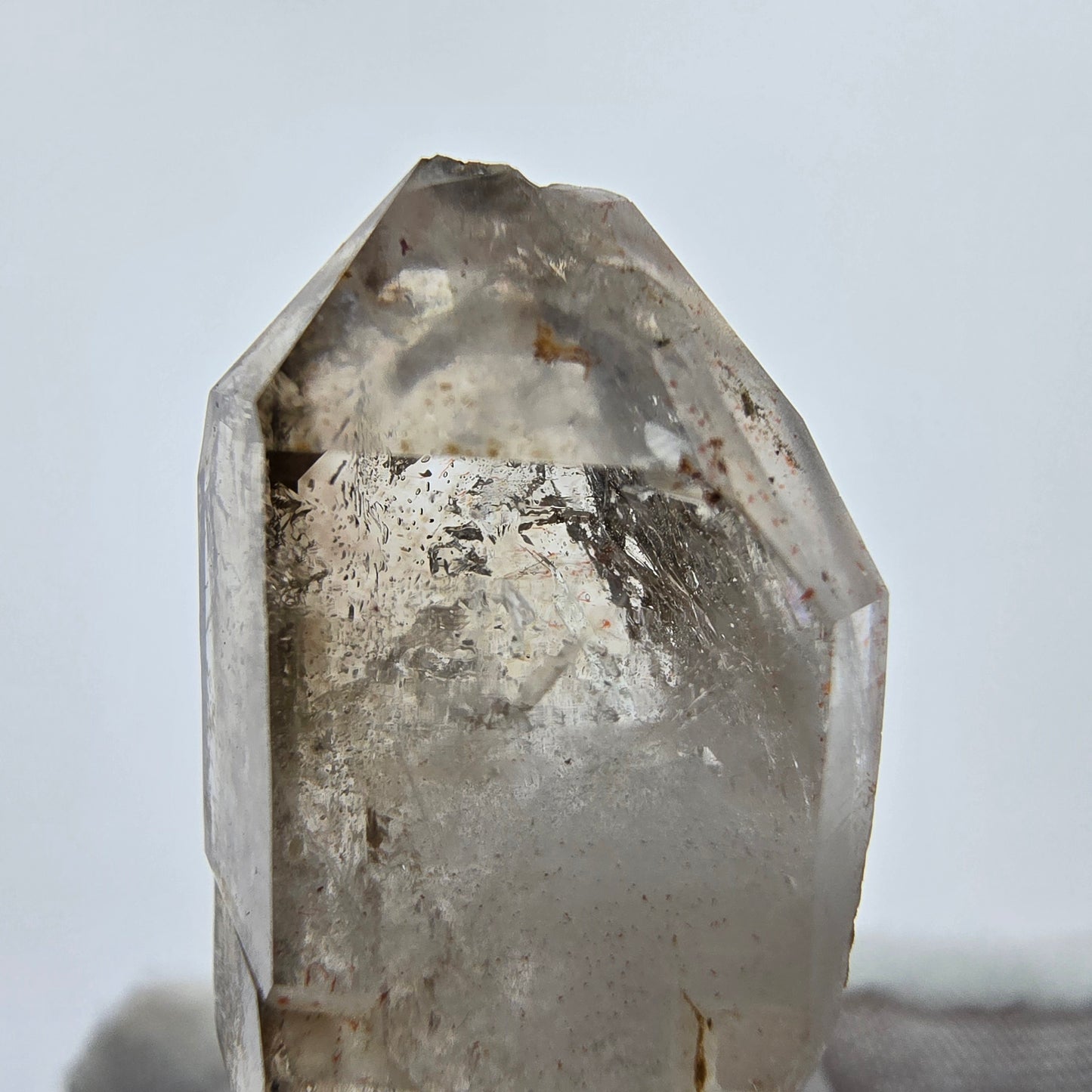 Enhydro Phantom Smoky Quartz Sceptre Tip 1x Bubble Goboboseb, Namibie 39*19*16mm 