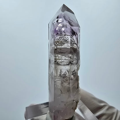 Mine d'améthyste Phantom Point Streep, Goboboseb, Namibie 48 x 14 x 10 mm 