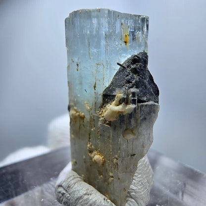 Seltener Aquamarin X mit Schörl Turmalin Erongo, Namibia 22*14*9mm