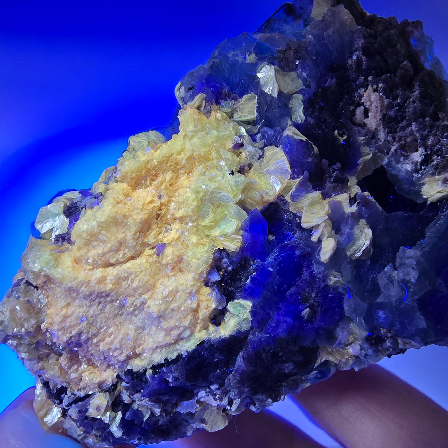 Cube de fluorite fantôme zonal, muscovite, spécimen d'hyalite, Erongo, Namibie, 90 x 72 x 53 mm 