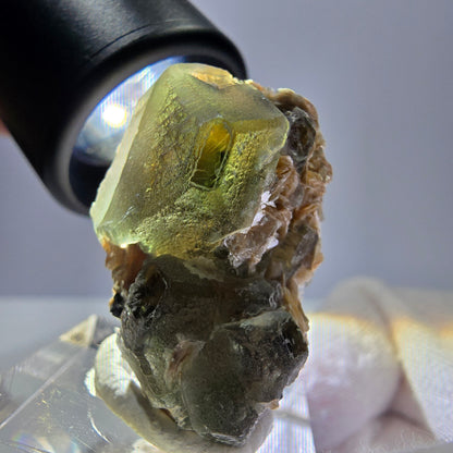 Cube de fluorite fantôme, spécimen hexagonal de tourmaline muscovite Schorl, Erongo, Namibie, 33 x 21 x 19 mm 