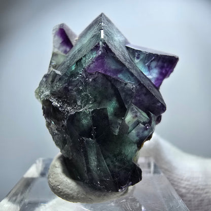 Spécimen rare de cube de fluorite fantôme, vert zonal et violet, Okorusu, Namibie, 34 x 26 x 17 mm 