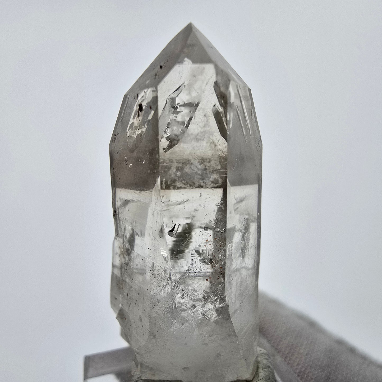 Enhydro Phantom Rauchquarz Zepter Spitze 1x Blase Goboboseb, Namibia 46*22*20mm