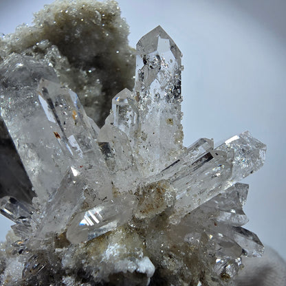 XL Phantom Smoky Quartz DT, calcite UV sur matrice Valentine Pocket, Namibie 166 x 81 x 47 mm 