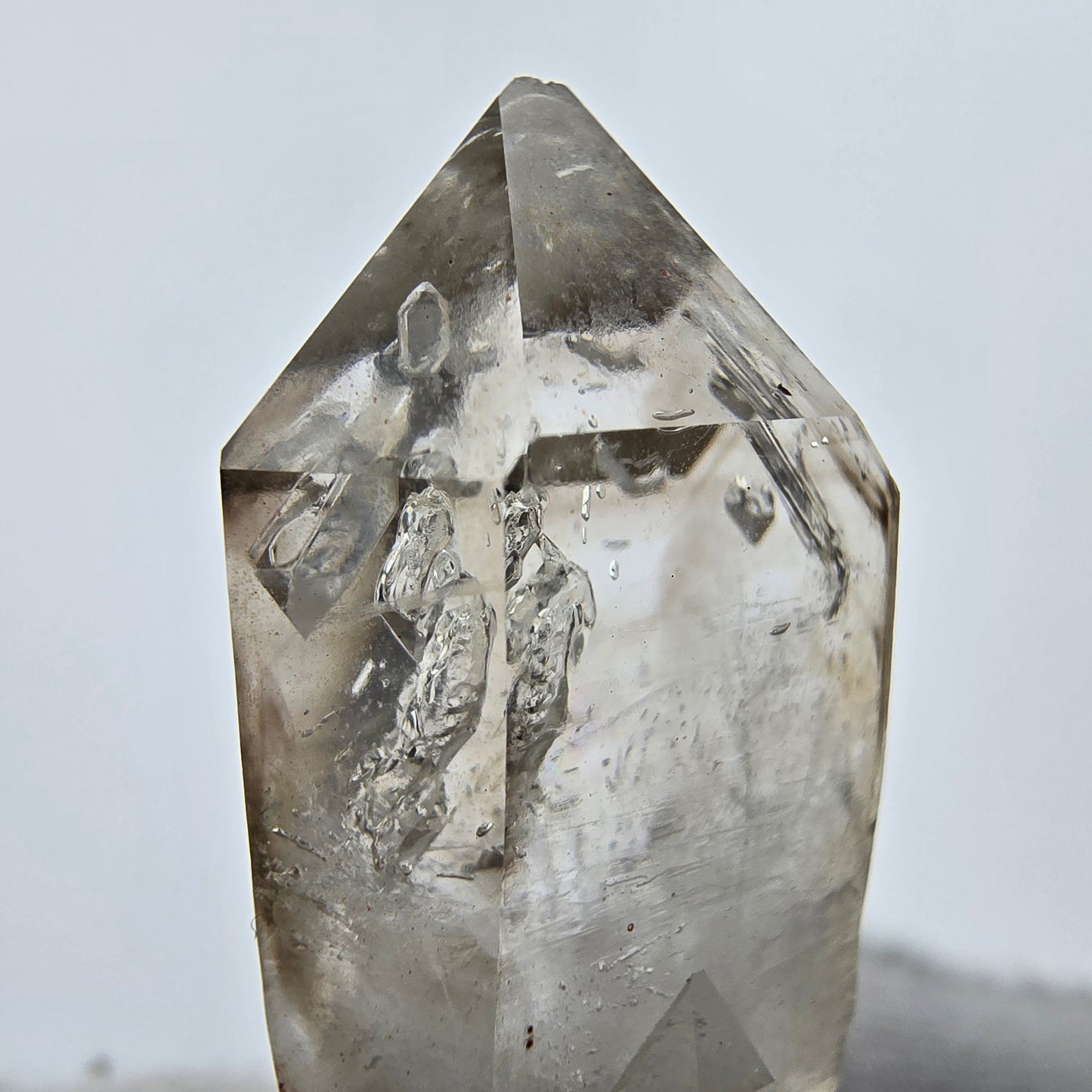 Enhydro Phantom Smoky Quartz Sceptre Tip 1x Bubble Goboboseb, Namibie 38*19*16mm 