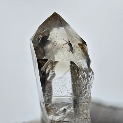 Enhydro Phantom Smoky Quartz Sceptre Tip 1x Bubble Goboboseb, Namibie 42*15*11mm 