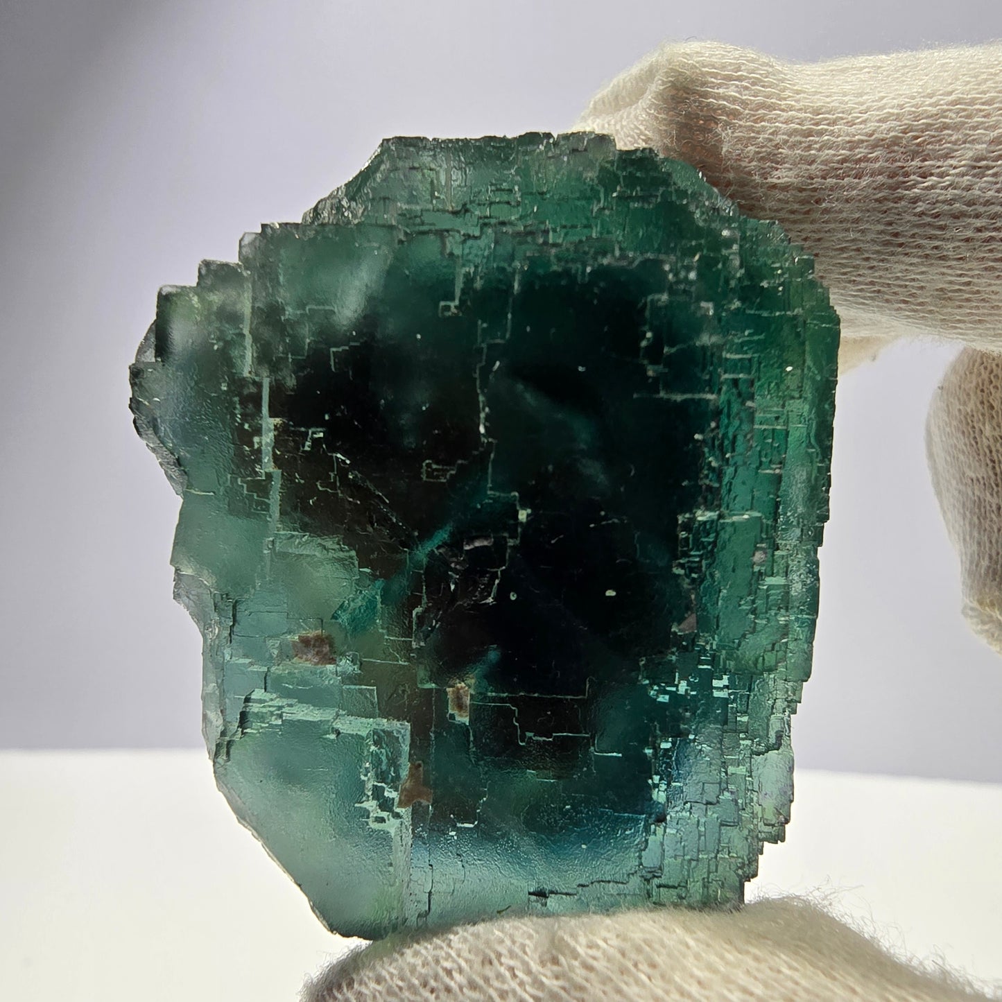 Spécimen de cube de fluorite fantôme transparente, parqueté Okorusu Namibie 66*54*34mm 