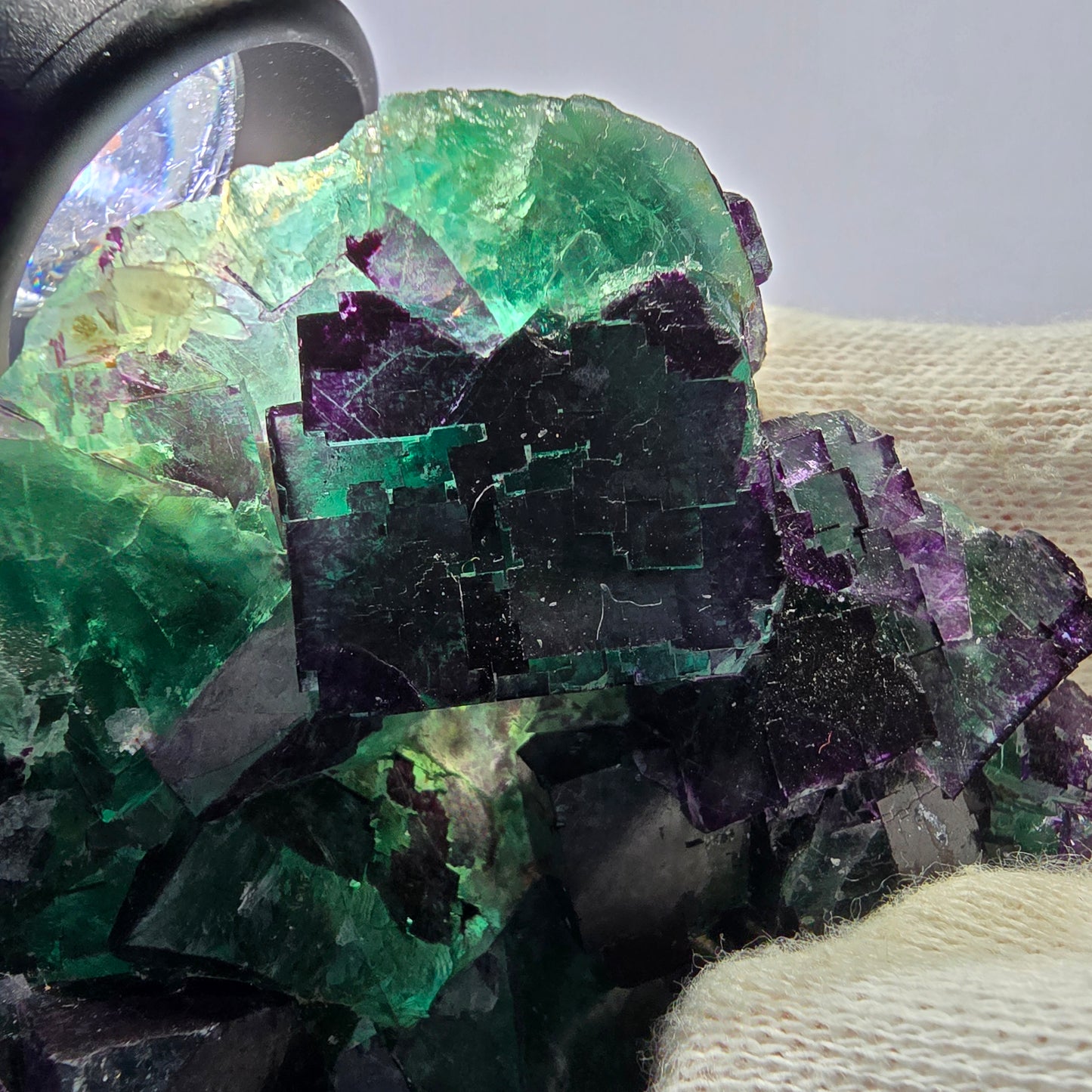 Grand spécimen de cube de fluorite fantôme vert violet zonal 11:11 Angel Pocket, Namibie 80*73*30mm 