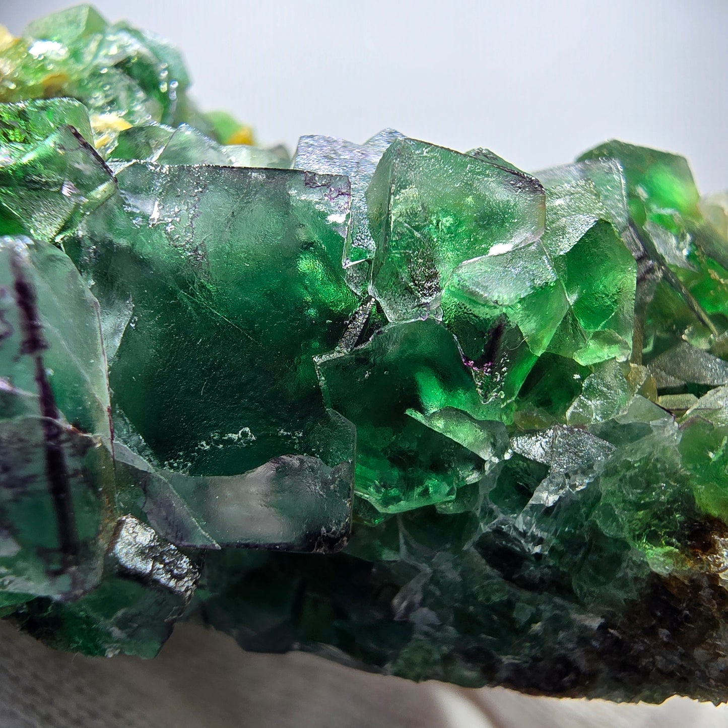 Phantom fluorite zonal, muscovite stage Erongo, Namibia 72*50*40mm 