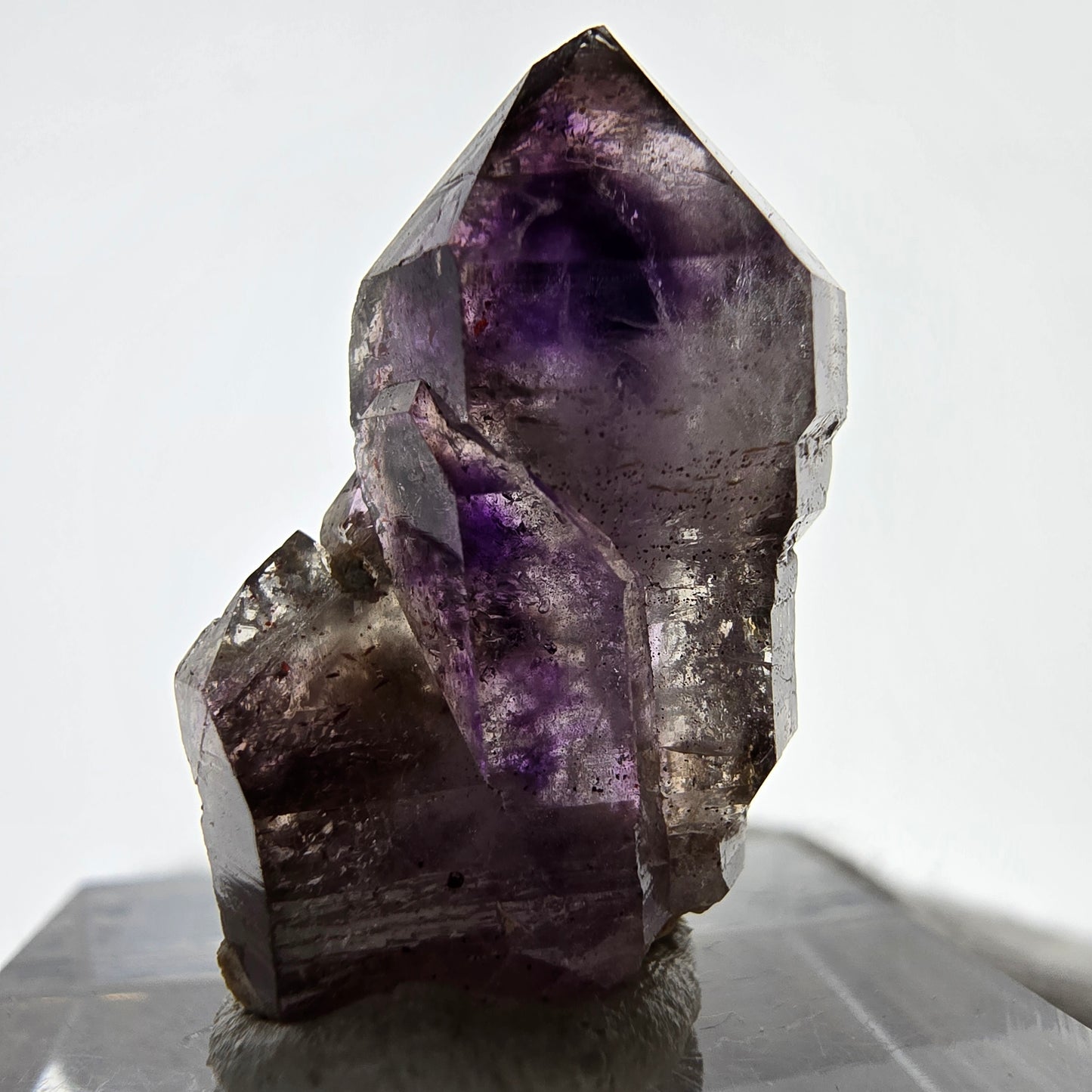 Rare spécimen de sceptre d'améthyste fantôme, Brandberg, Namibie, 25 x 15 x 10 mm 