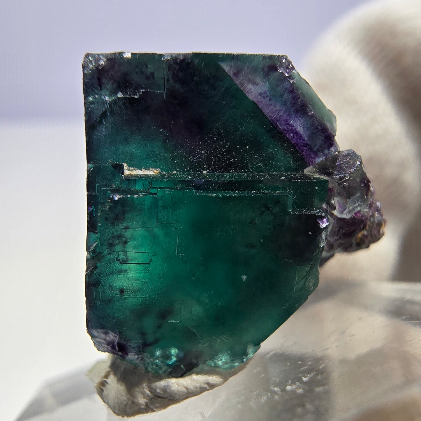 Rare cube de fluorite fantôme, vert violet zonal Okorusu, Namibie 26*24*18 mm 