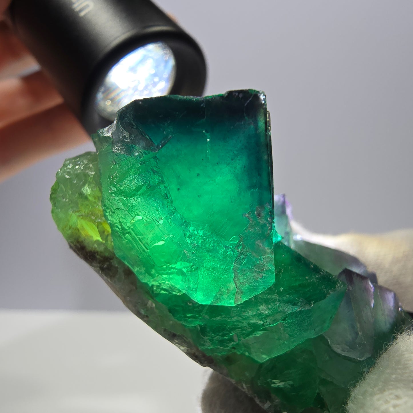 Spécimen de cube de fluorite fantôme, parqueté, Okorusu zonal, Namibie, 76 x 42 x 29 mm 