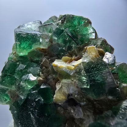 Cube de fluorite fantôme zonal, spécimen de muscovite, Erongo, Namibie, 75 x 49 x 41 mm 