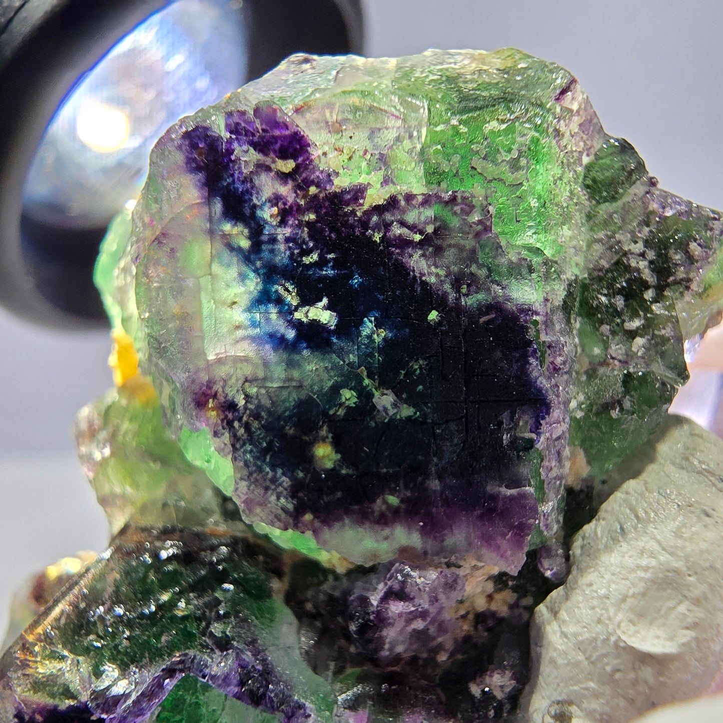 Cube de fluorite fantôme, zonal, muscovite, spécimen de tourmaline Schorl, Erongo, Namibie, 40 x 27 x 21 mm 