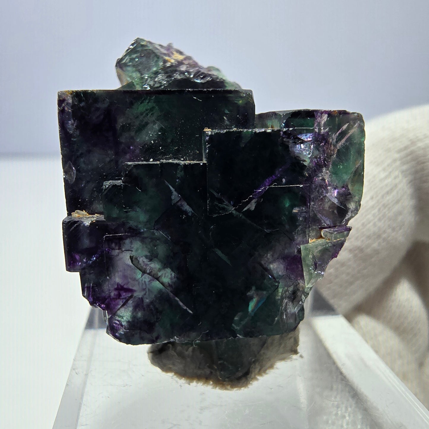 Spécimen zonal de cube de fluorite fantôme, vert violet, Okorusu, Namibie, 34 x 24 x 20 mm 