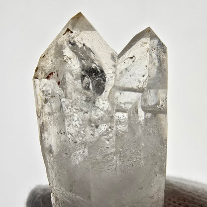 Sceptre fantôme squelette en quartz fumé DT, poche Saint-Valentin en calcite UV, Namibie 57 x 23 x 22 mm 