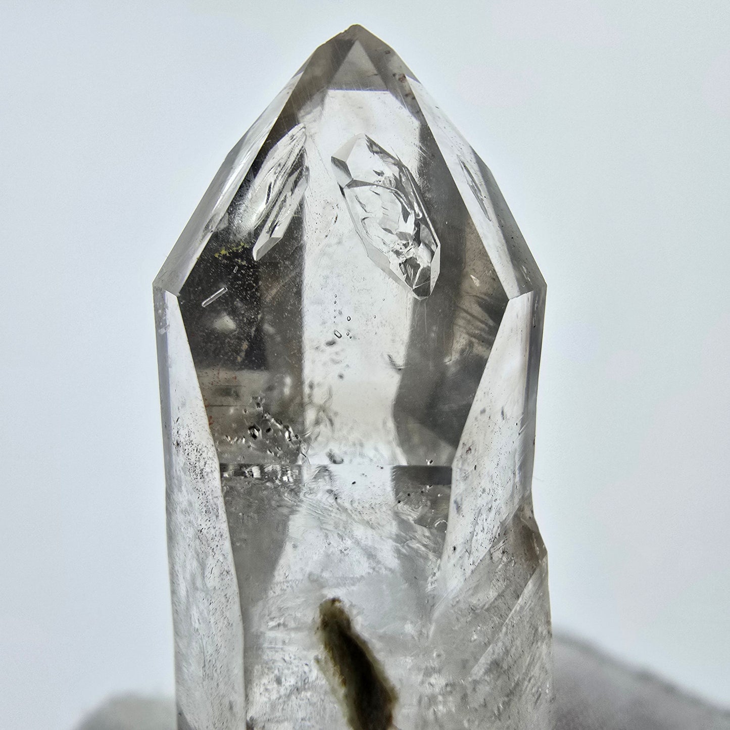 Enhydro Phantom Rauchquarz Zepter Spitze 1x Blase Goboboseb, Namibia 46*22*20mm