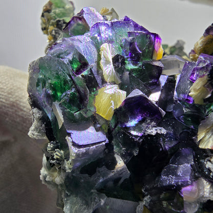 Fluorite fantôme XL, muscovite, hyalite, quartz fumé, tourmaline Schörl, Erongo, Namibie, 107 x 105 x 67 mm 