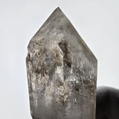 Sceptre DT en quartz fumé squelette Enhydro, poche Valentine en calcite UV, Namibie 105 x 34 x 23 mm 