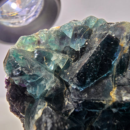 Rare spécimen de cube de fluorite fantôme, zonal – Nouvelle découverte ! Okorusu, Namibie, 67 x 62 x 27 mm 