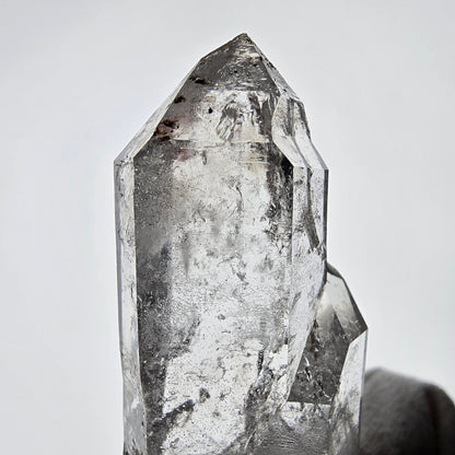Sceptre de poche Enhydro Skeleton Smoky Quartz DT Valentine Goboboseb Namibie 112*26*18mm 