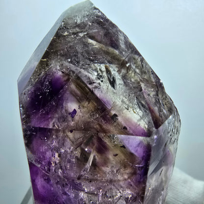 Großer Phantom Amethyst mit Hämatit Streep Mine, Goboboseb, Namibia 63*44*33mm