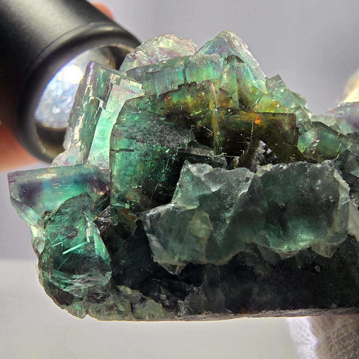 Seltene Phantom Fluorit Würfel Stufe, grün lila Okorusu Namibia 80*24*32mm