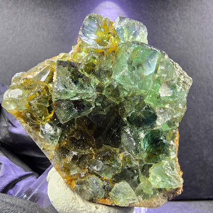Rare Fluorite XX cube niveau vert avec inclusions 41*37*20mm Okorusu Namibie