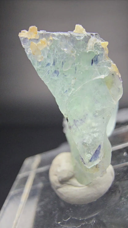 Zonare fluorite stade vert bleu Omehane, namibie 22*14*11mm collection minérale