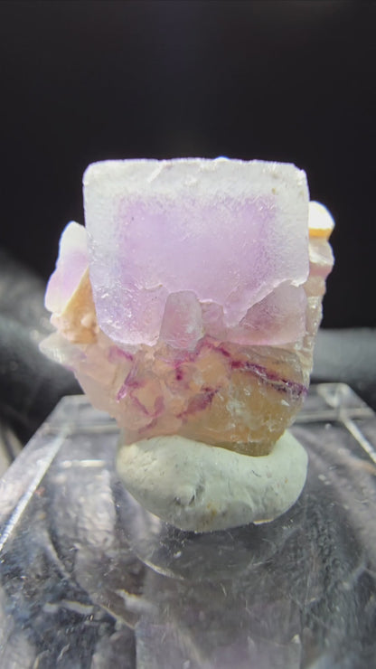 Niveau de cube Phantom Fluorite violet vert Omehane, collection Namibie 24*18*14mm