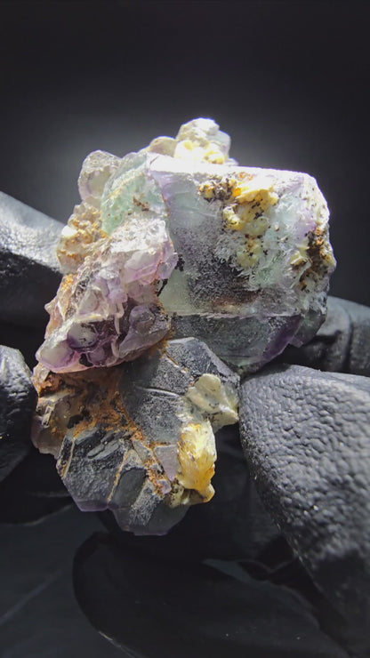 Zonare Phantom Fluorite vert violet marron cube étape Erongo namibie 53*30*32mm