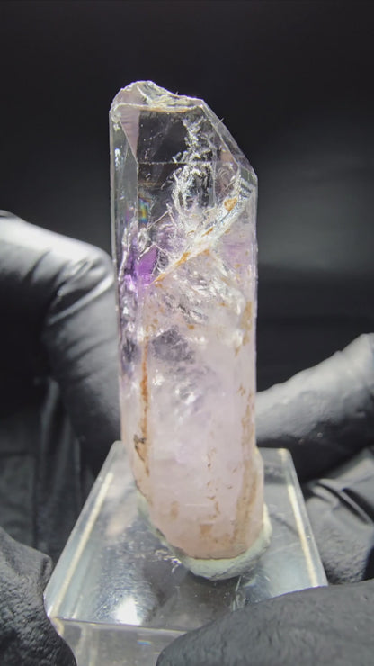 Sceptre d'améthyste fantôme clair, pointe Goboboseb namibie, Collection 50x16x13mm